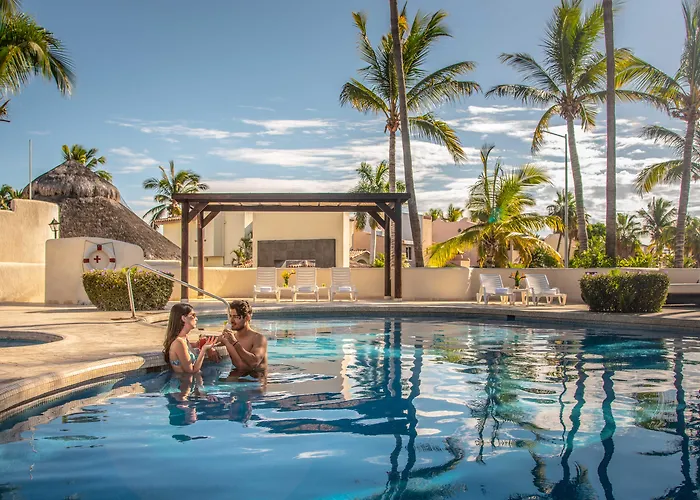 Park Royal Homestay Los Cabos
